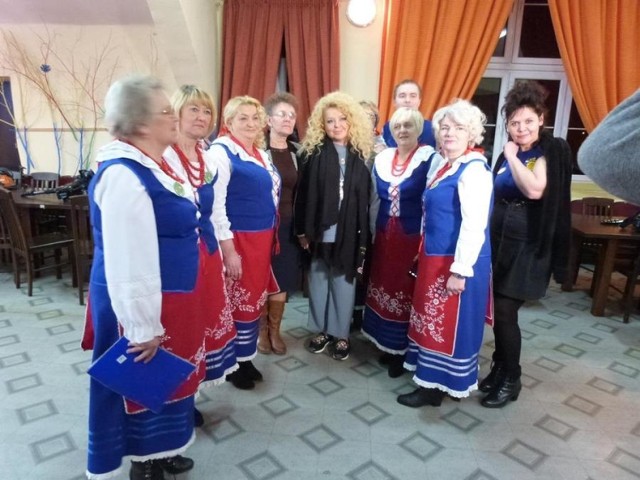 Gminny Ośrodek Kultury w Dobrem gościł Magdę Gessler wraz z ekipą TVN. W sali koncertowej nagrywano krótki program związany z naszym regionem.