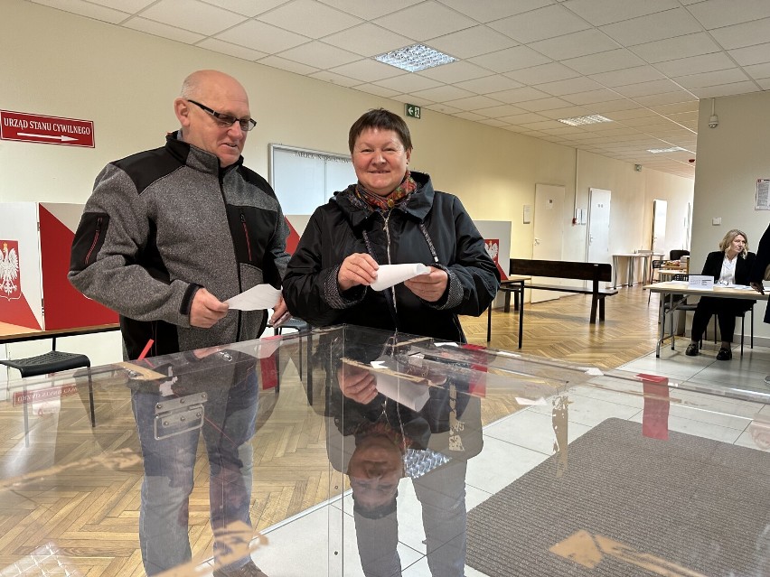 Wybory prezydenta Bełchatowa, druga tura. Tak głosowano w poszczególnych rejonach miasta WYNIKI AKTUALIZACJA