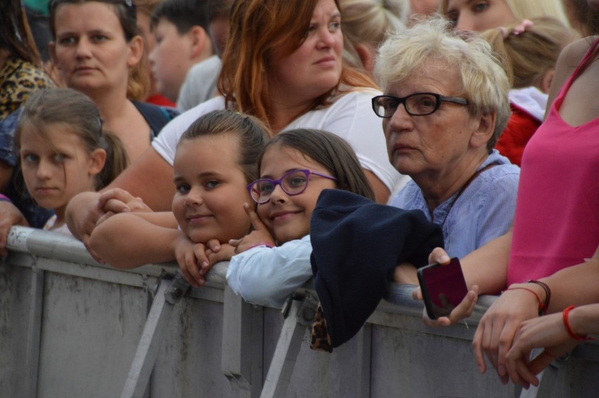 Rawicz. Święto Rawicza 2019. Feel i Piotr Kupicha zagrali dla rawiczan na miejskim targowisku [ZDJĘCIA]