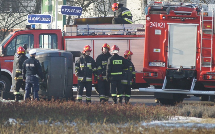 Zderzenie aut na rondzie Westerplatte w Kaliszu