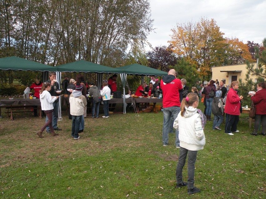 Festyn u bezdomnych na Kawiarach. Zaprosili mieszkańców Gniezna na &quot;Święto Pyry&quot;