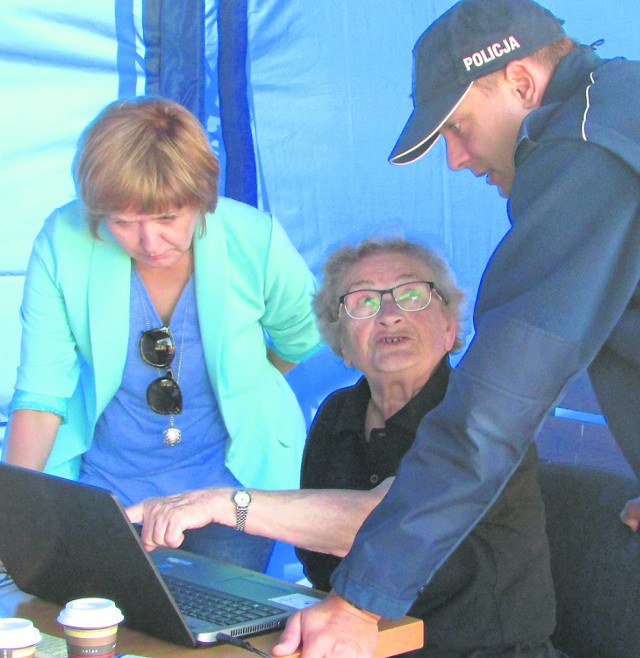 Każdy może wejść w mapę i zaznaczyć zdarzenie, którym powinna zająć się policja.