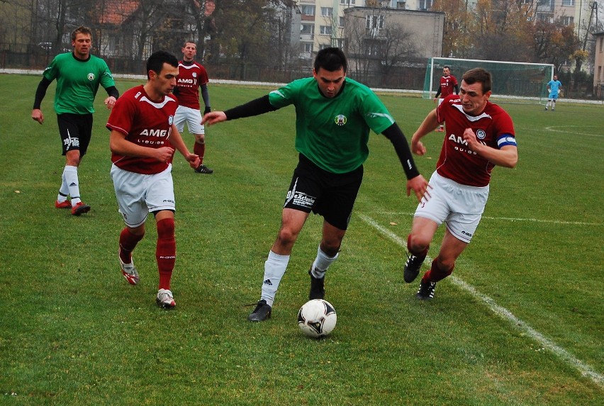 LKS Żuławy - Grom Nowy Staw 2:1. Żuławy awansowały na pozycję wicelidera V ligi