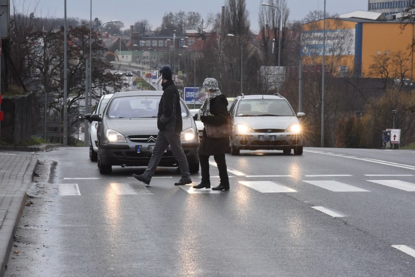 Przejścia dla pieszych w Zielonej Górze. Czy któreś pasy...