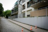 Nowe mieszkania w Szczecinie, a płyty odpadają ze ścian [ZDJĘCIA]