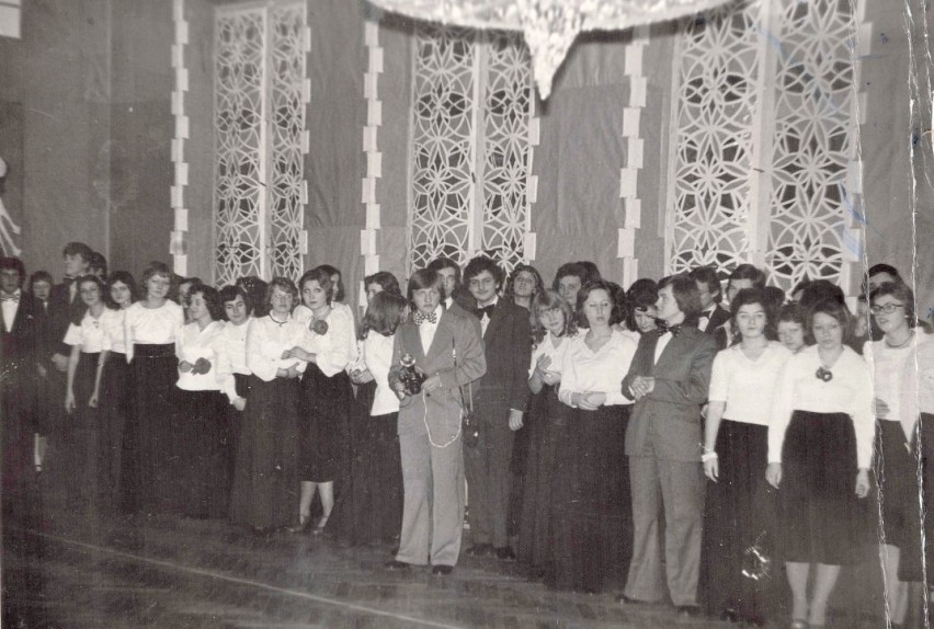 Bal maturzystów z 1977 roku.