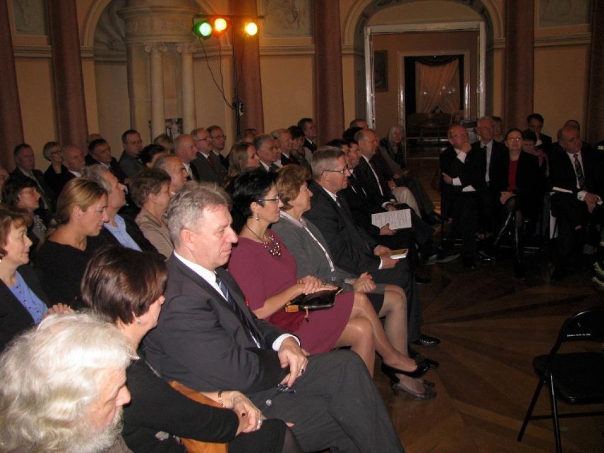 Promocja publikacji w pałacu w Lewkowie