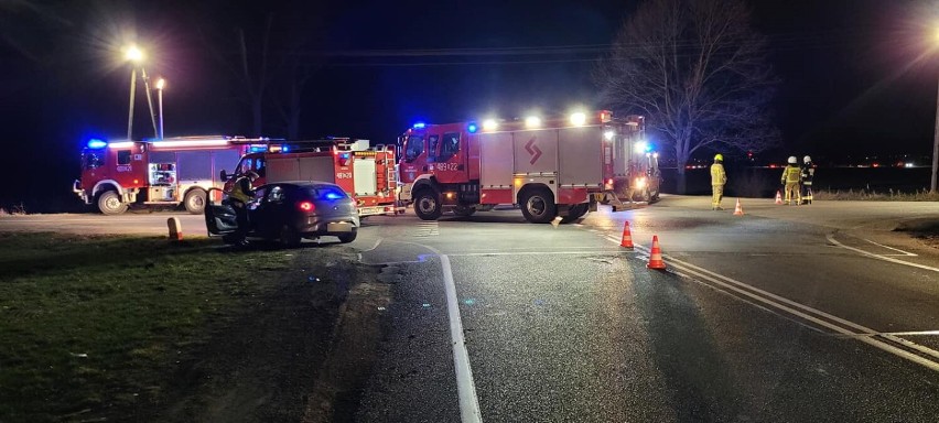 Gm. Miłoradz. Wypadek na drodze krajowej nr 22. Jedna osoba poszkodowana