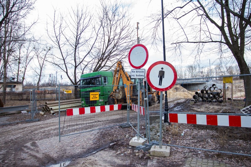 Trasa Świętokrzyska w budowie. Tunel na Targówek prawie...