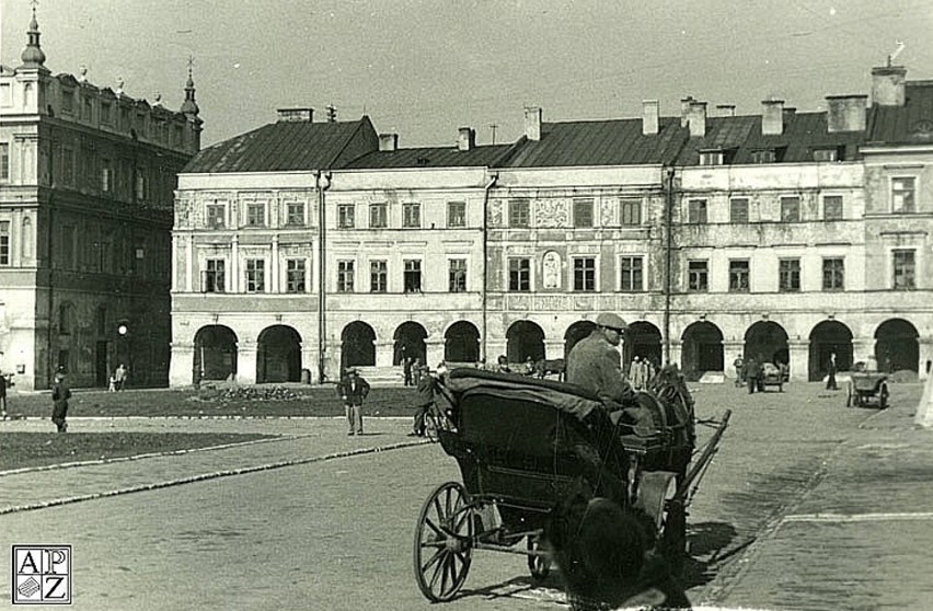 1959 rok. Dorożka na Rynku Wielkim w Zamościu