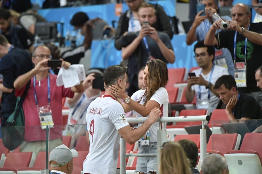 Robert i Anna Lewandowscy wsparli polskie szpitale. 200...