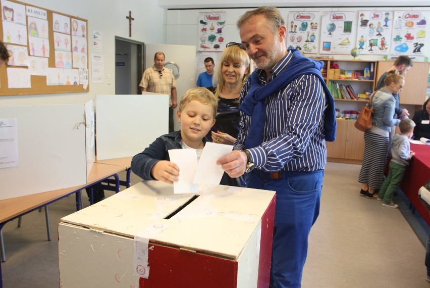 Wojciech Szczurek oddał głos w II turze wyborów