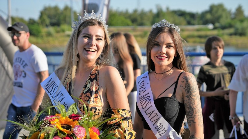 Wybory Miss Lata odbyły się nad zbiornikiem Jeziorsko. Była to jedna z atrakcji imprezy w porcie jachtowym Pęczniew-Wylazłów ZDJĘCIA