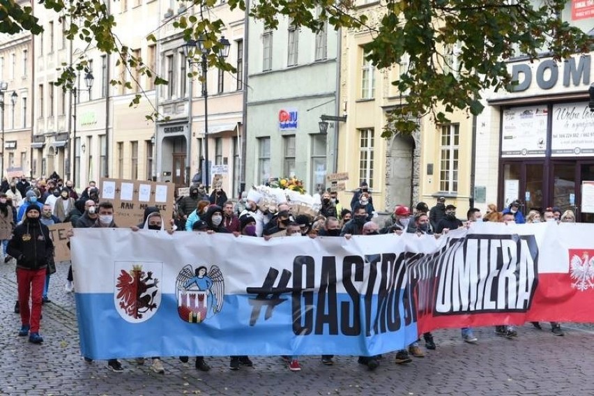 W Toruniu silnie ucierpiała w pandemii cała branża...