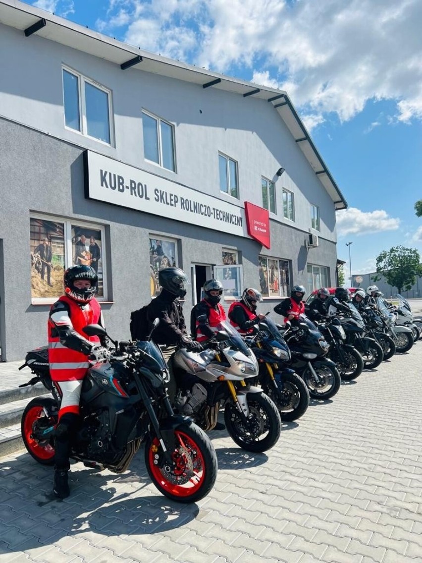 Finał rajdu motocyklowego na otwarciu sklepu Powered by Kramp Radymno