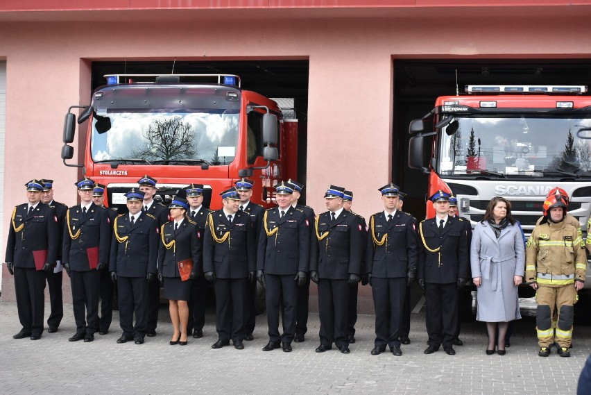 Wicepremier Jacek Sasin w Chełmie. Przekazał nowoczesny wóz bojowy i promesy dla OSP. Zobacz zdjęcia