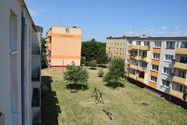 Służby interweniowały w jednym z bloków na osiedlu Słowackiego w Sępólnie. Reanimowały 12-letniego chłopca, jednak ten zmarł w szpitalu. Sprawę wyjaśnia prokuratura