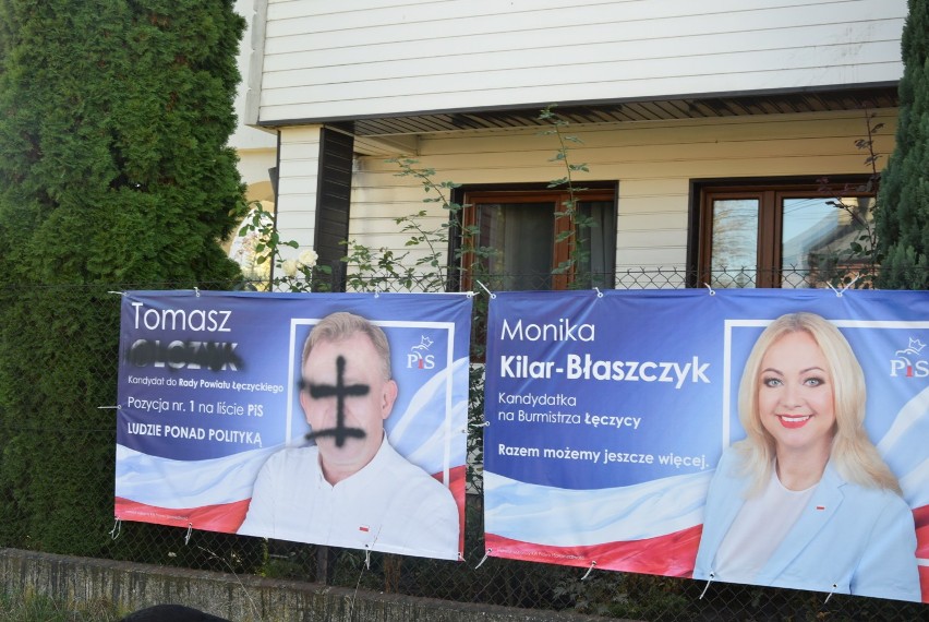 Atak na banery Krzysztofa Lipińskiego, kandydata na burmistrza Łęczycy. Co jeszcze zniszczono?