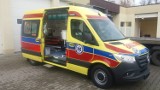Tarnów. Pierwszy żółty ambulans jest już w Tarnowie. Niedługo dołączą do niego kolejne dwie nowe karetki pogotowia [ZDJĘCIA]