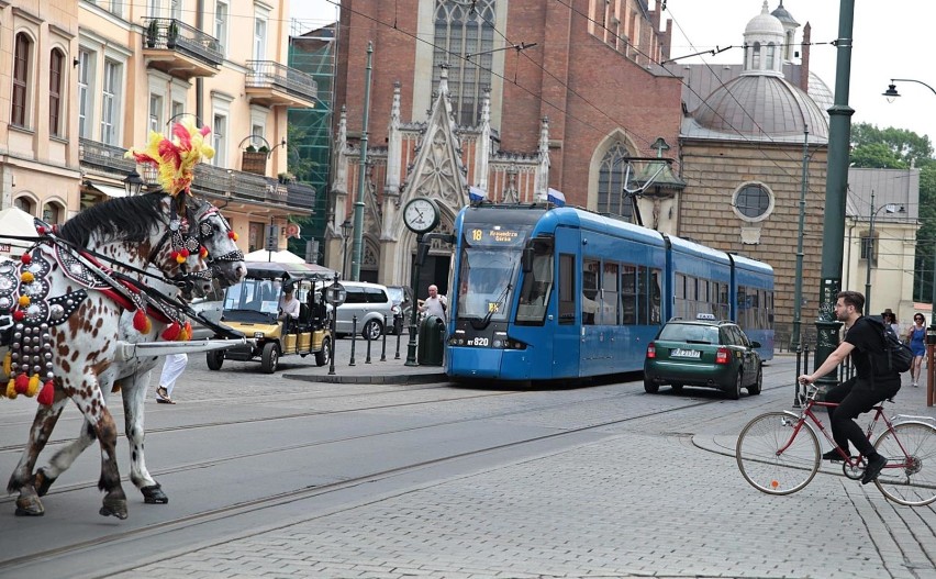 Kraków. Długi weekend, mniej tramwajów i utrudnienia