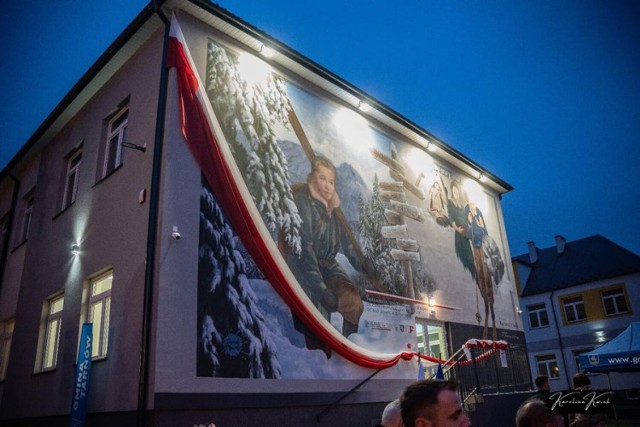 Mural odsłonięto w podczas obchodów Święta Niepodległości w sobotę (11 listopada).