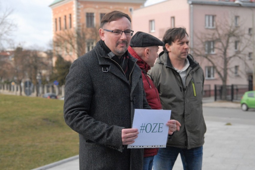 Są pieniądze na OZE dla mieszkańców Piotrkowa. Ilu mieszkańców skorzysta z dotacji i na jakich zasadach? - ZDJĘCIA