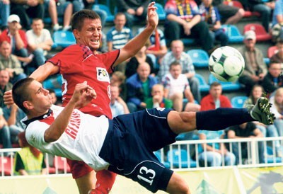 Roman Maciejak (nr 13) nie strzelił bramki, ale mocno dał się we znaki obrońcom wodzisławskiej Odry