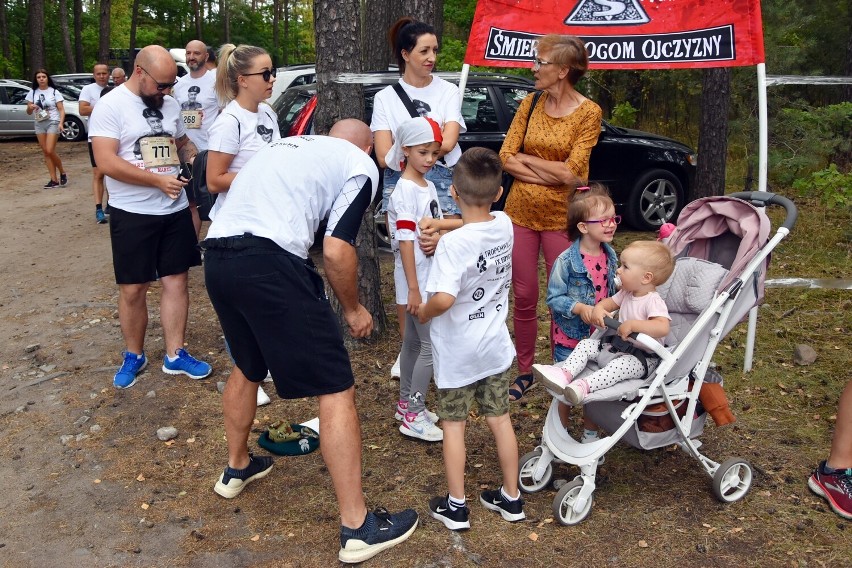 Biegi. Nad Jeziorem Piaszczystym w Pile odbył się VI Bieg Tropem Wilczym. Zobaczcie zdjęcia (cz. 1)