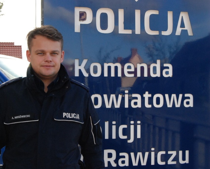 Dzielnicowy rejonu nr 2 z Komendy Powiatowej Policji w...
