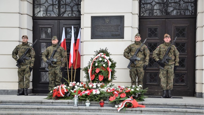 W Radomiu pamiętali o katastrofie polskiego samolotu pod Smoleńskiem. Były uroczystości miejskie