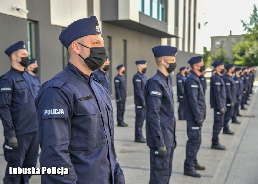 Mamy nowych policjantów w Lubuskiem. 38 funkcjonariuszy złożyło w środę ślubowanie