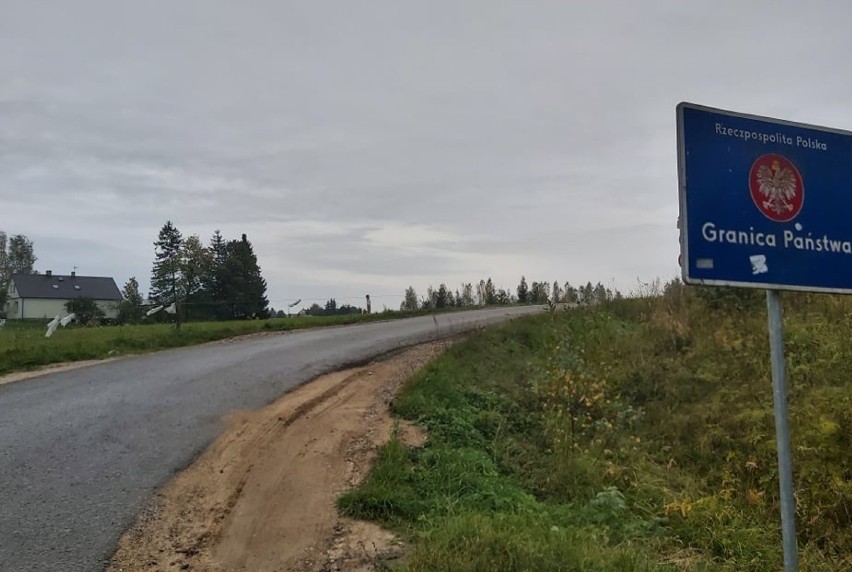 Na Suwalszczyźnie samorządowcy i przedstawiciele ministerstw sprawdzali jakość dróg wiodących na Litwę 