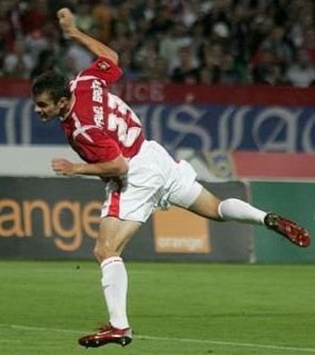 Paweł Brożek mocno nagimnastykował się w lidze, ale na Euro nie pojedzie.