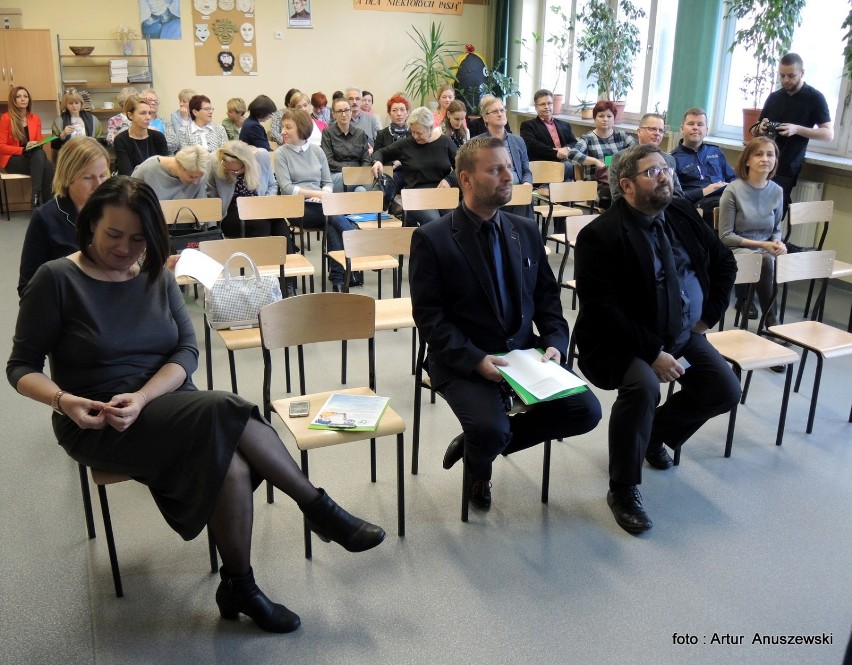 Konferencja-Bezpieczny Uczeń Działania i Współpraca Lokalnych Środowisk [ZDJĘCIA]