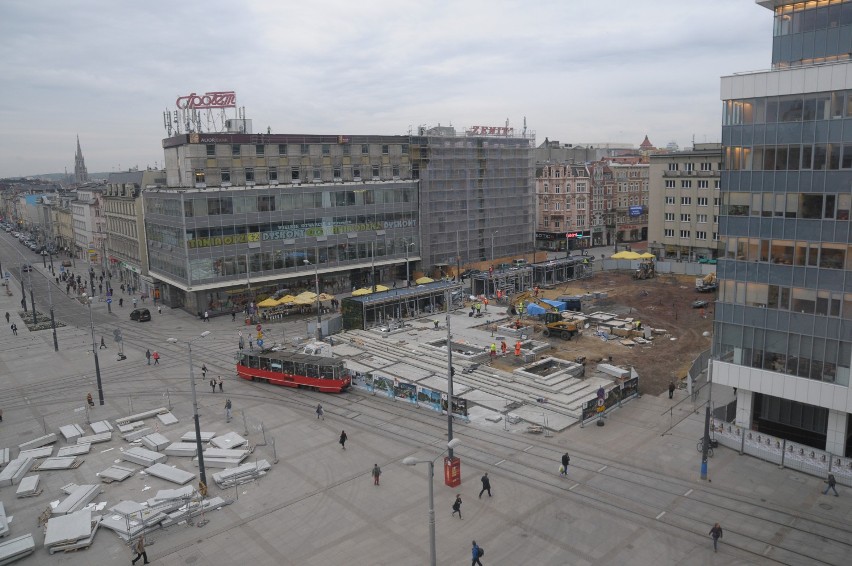 Przebudowa centrum Katowic

Plac Kwiatowy. Tu prace nadal...