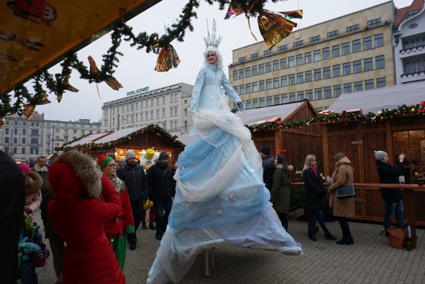 Jarmark bożonarodzeniowy na placu Wolności [ZDJĘCIA]