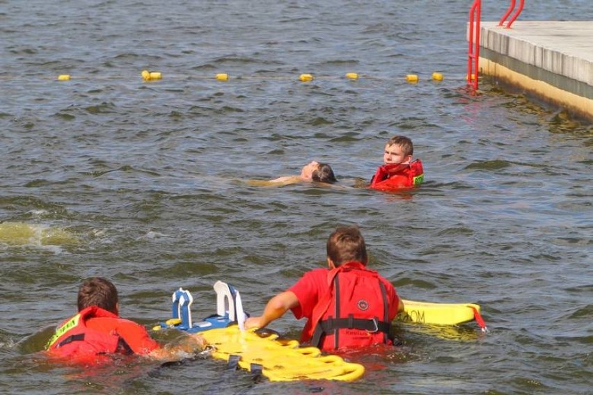 Na maltańskiej plaży dzieci i młodzież mogli poczuć się jak...