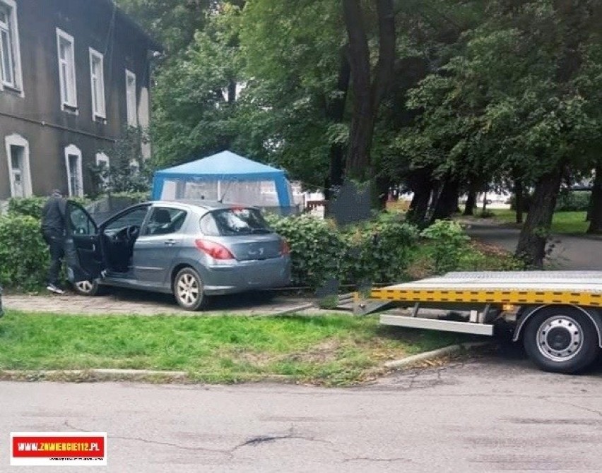 Kolizja samochodów osobowych w Zawierciu.