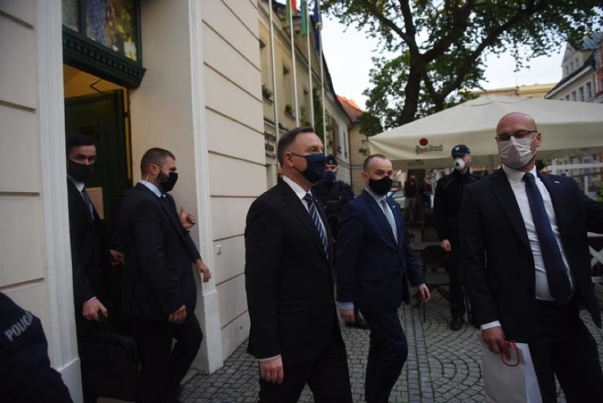 Prezydent Andrzej Duda ma koronawirusa                 