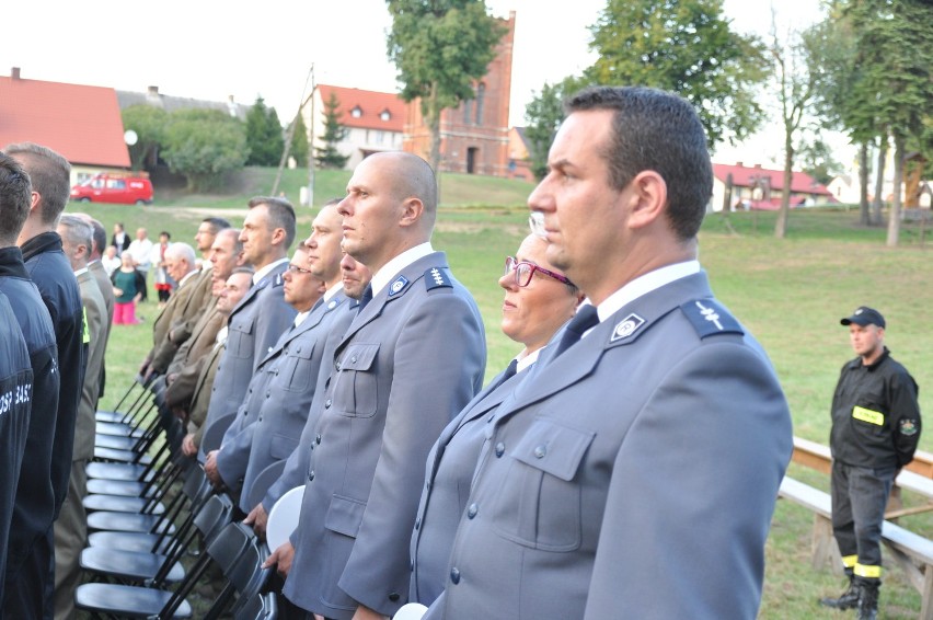 Policjanci na mszy odpustowej w Lubaszu [ZDJĘCIA]