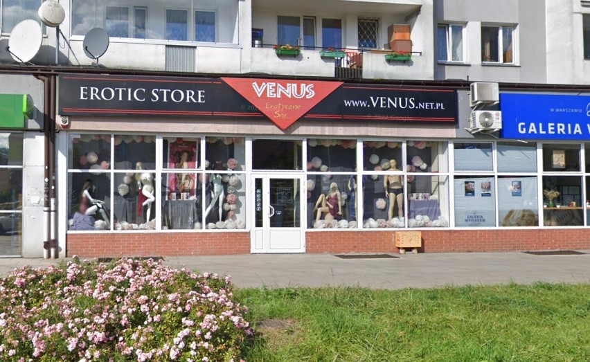 Pierwszy na naszej liście Sex Shop Venus mieści się przy ul....