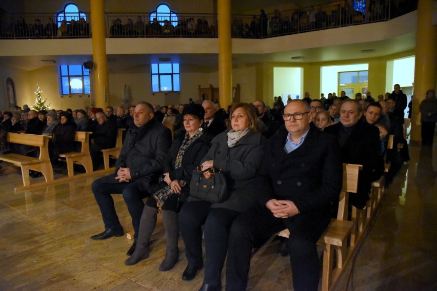 Muzyczne widowisko było noworocznym prezentem dla...