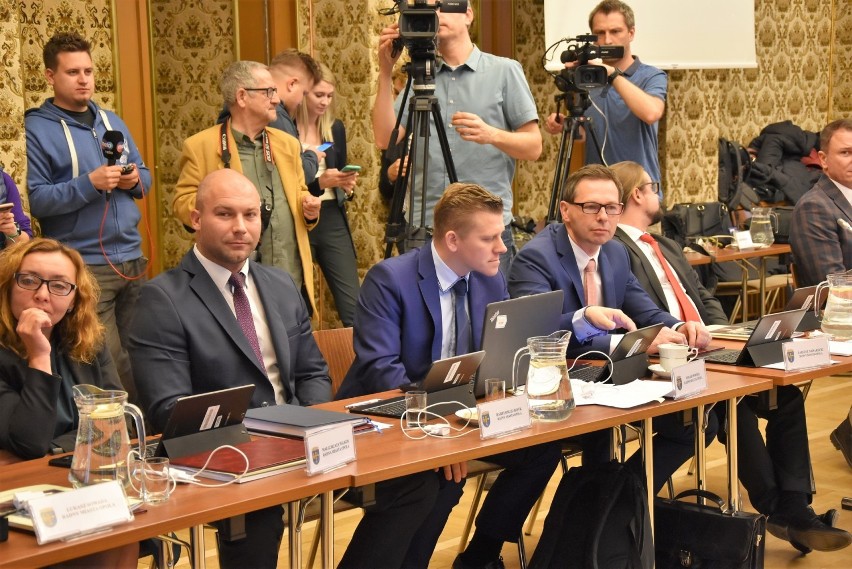 Pierwsza sesja rady miasta Opola w kadencji 2018-2023
