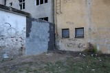 Gdynia Leszczynki: Zabezpieczyli opuszczony budynek przy ul. Dantyszka