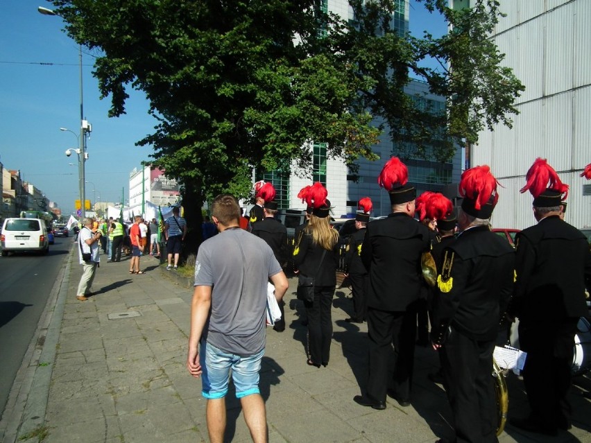 Protestujący górnicy przekonują, że bez inwestycji w kolejne...