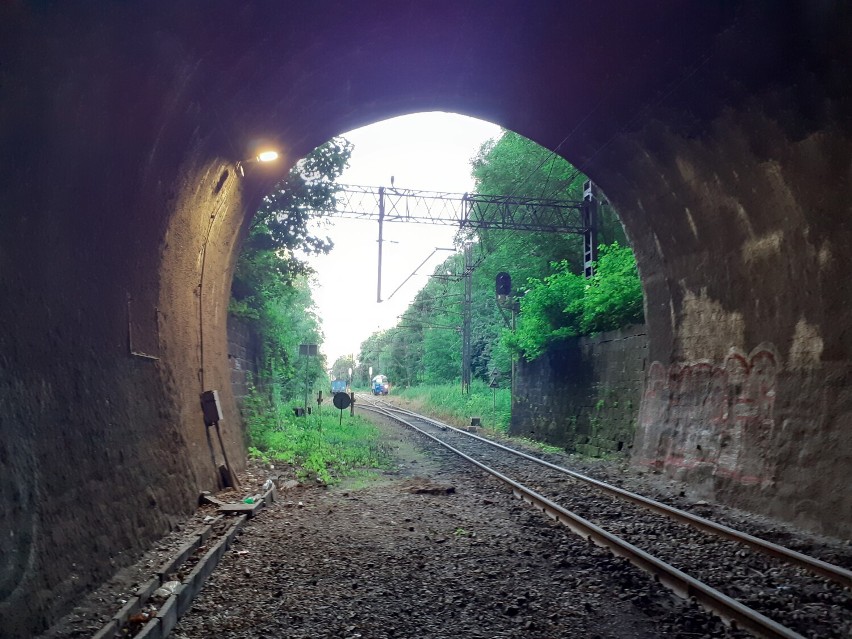 Najstarszy tunel kolejowy w Polsce leży w Rydułtowach na...