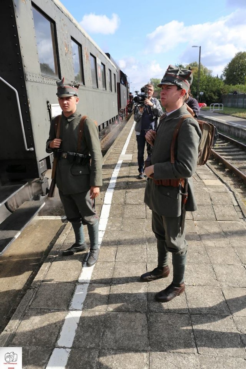 O TYM SIĘ MÓWI: Pociąg retro ponownie odwiedził Południową Wielkopolskę [FOTOGALERIA]