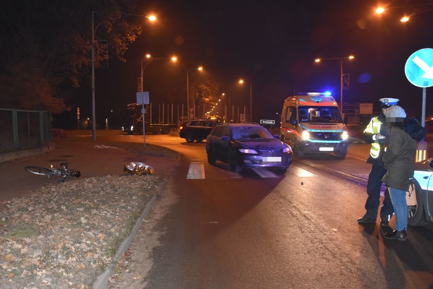 Dwa potrącenia w ciągu dwóch dni. Ranni piesza i rowerzysta, w akcji helikopter medyczny [ZDJĘCIA]