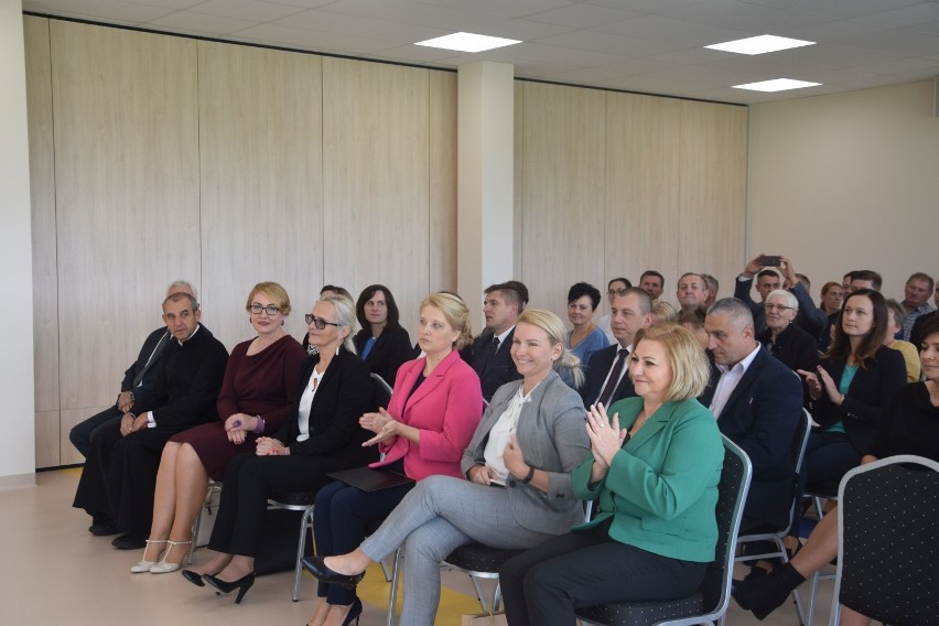 Oficjalne otwarcie nowego przedszkola w Sulmierzycach [ZDJĘCIA]