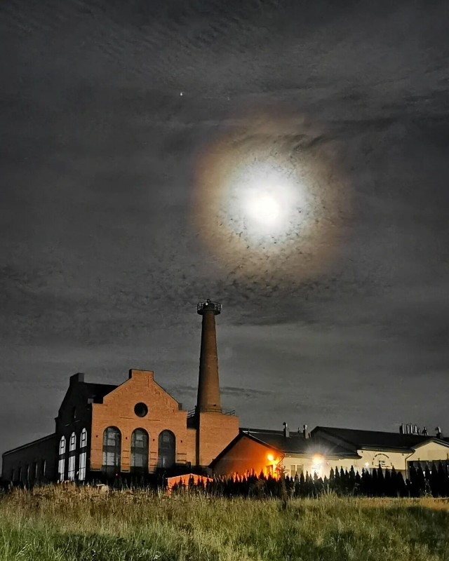 Podczas wizyty w Kościerzynie Annie Nideckiej udało się fotografować taki wyjątkowy Księżyc